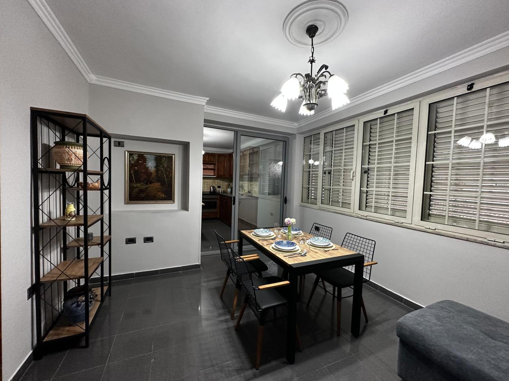 Tirana Treasure: Chic 2Br-Apartment 8Min To Skanderbeg Place Eksteriør bilde